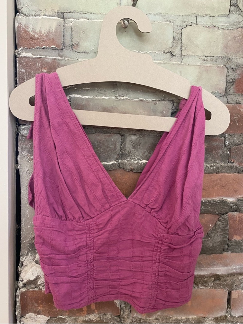 Free People Adjustable Ruched V-Neck Crop Top in Pink